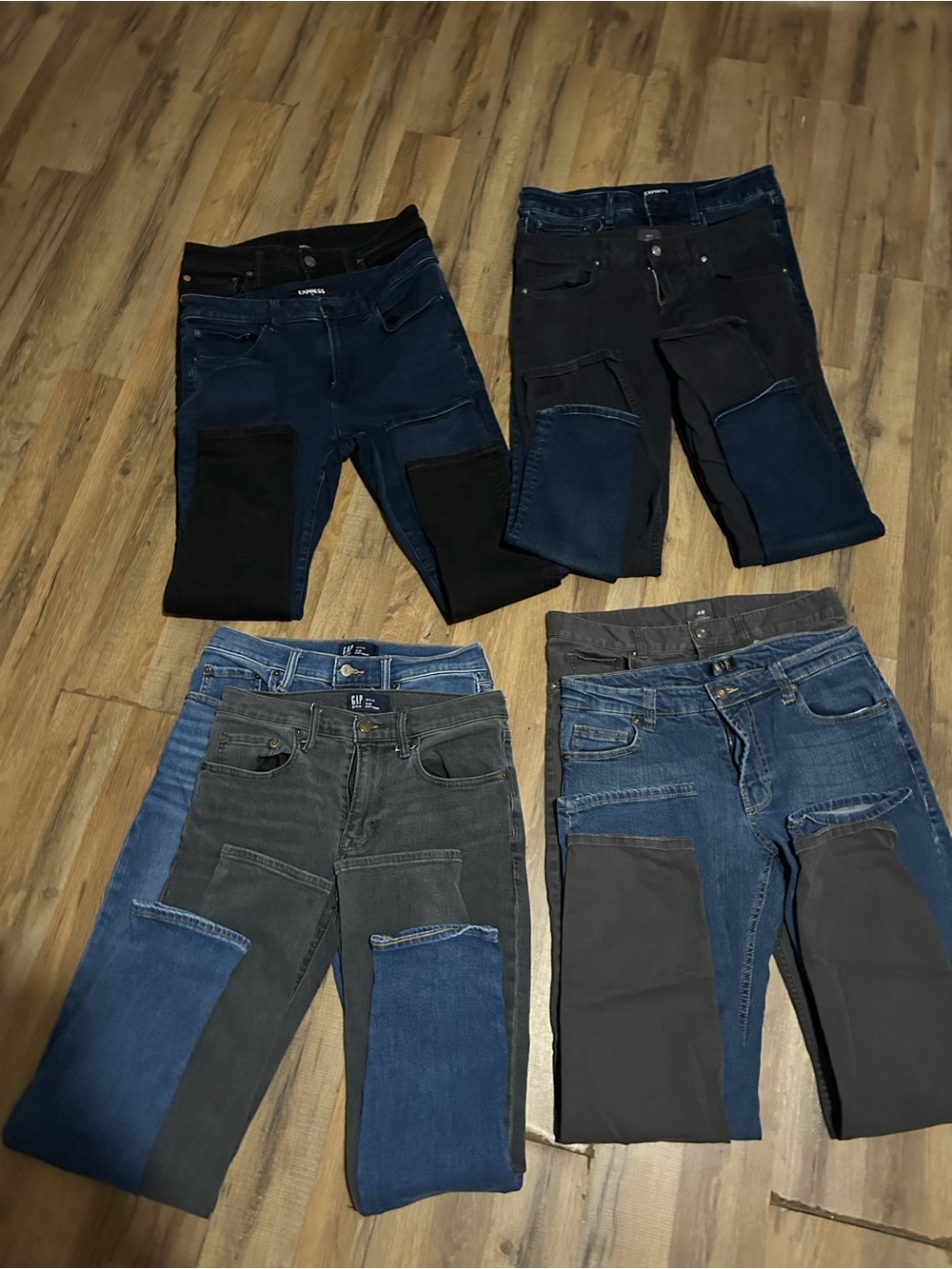 Lot of 8 Men’s Jeans - Gap Express American Eagle H&M (30x30 Slim & Skinny)